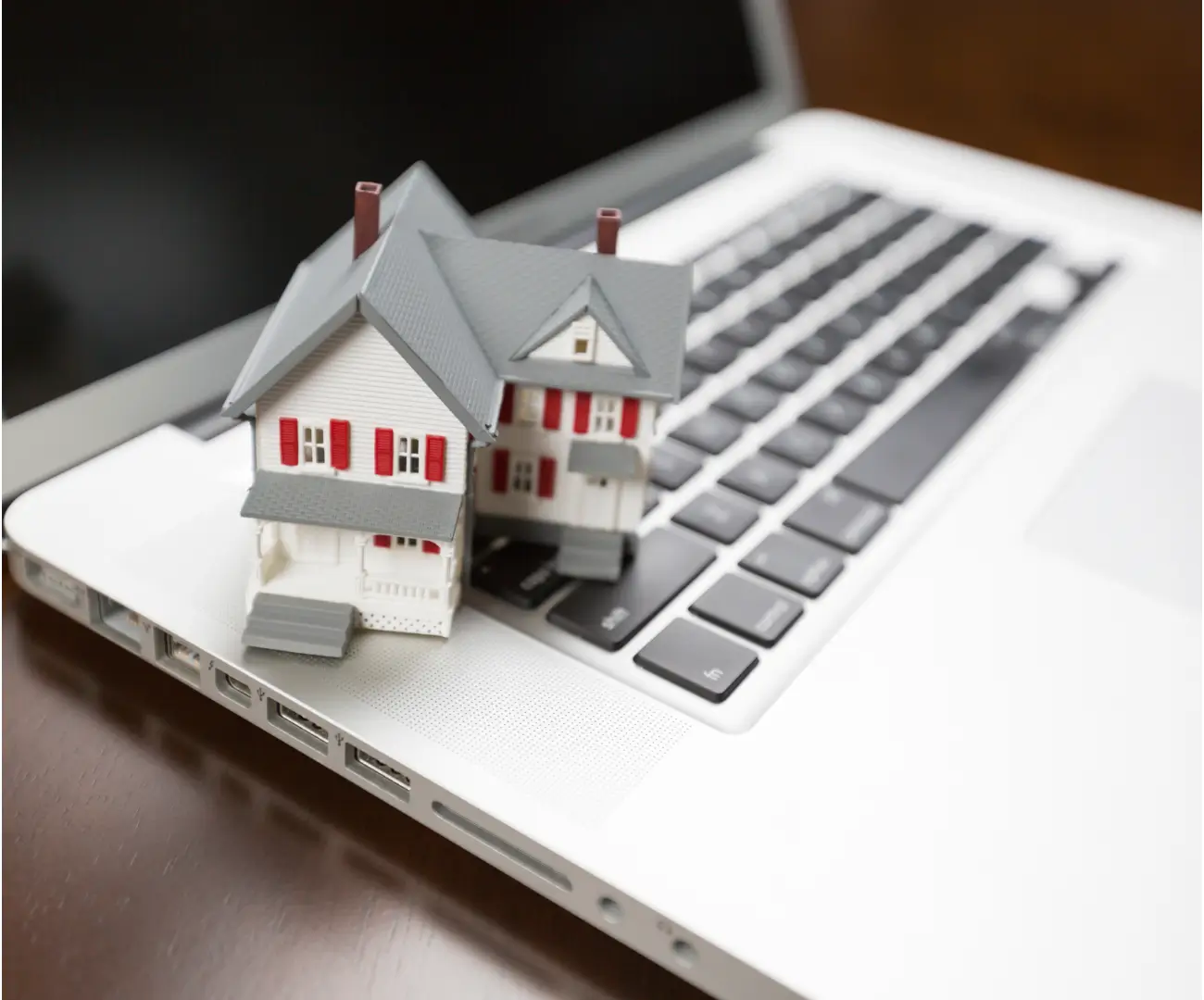 Real Estate Social Networks